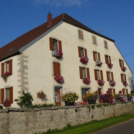 Bed and Breakfast Le P'tit Bonheur Chilly-sur-Salins Exterior foto