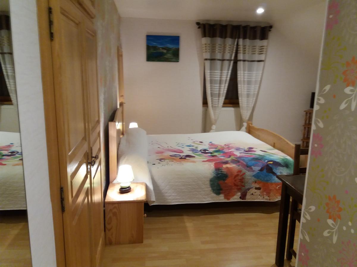 Bed and Breakfast Le P'tit Bonheur Chilly-sur-Salins Exterior foto
